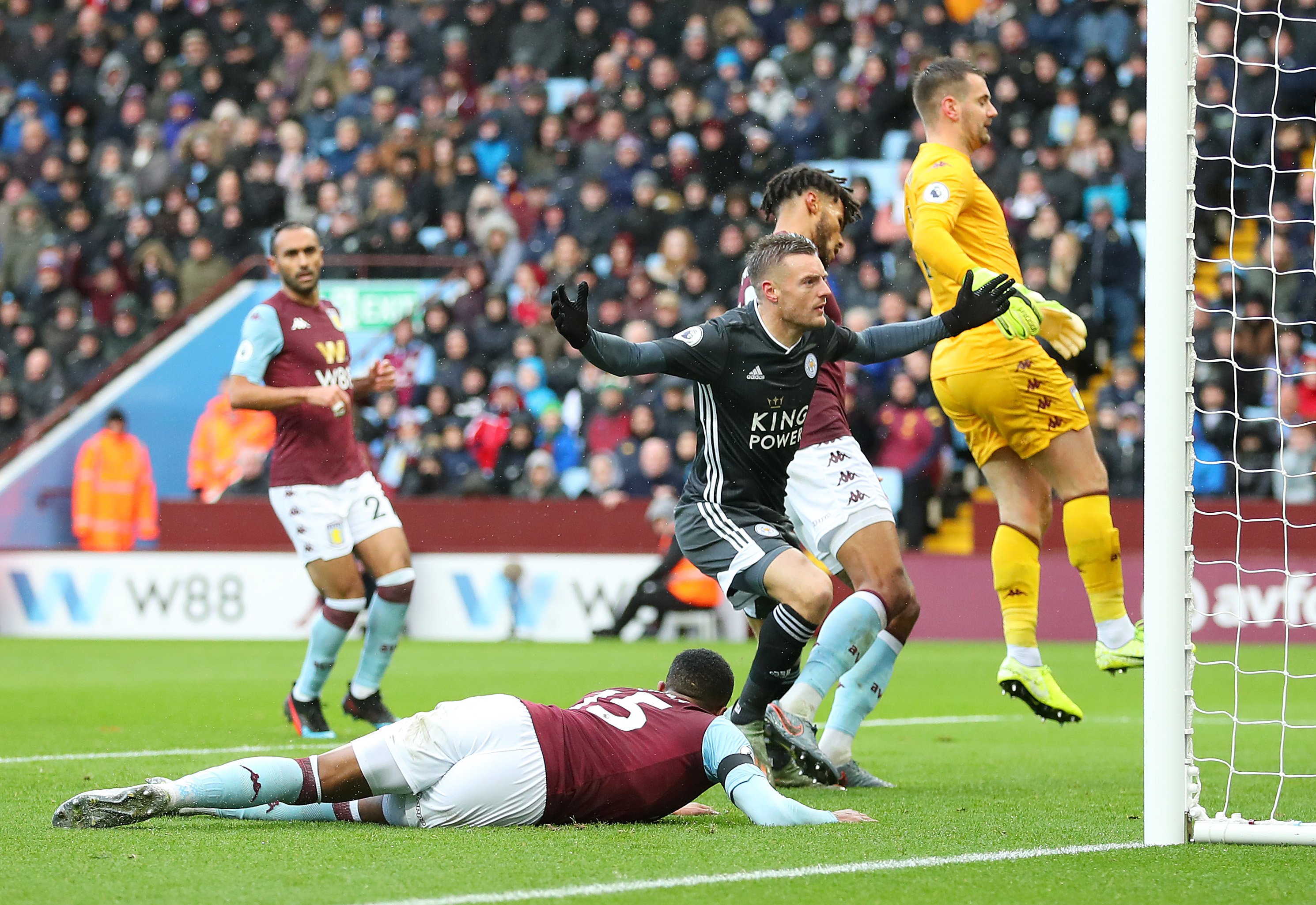 甲赛场上也 甲赛场上也