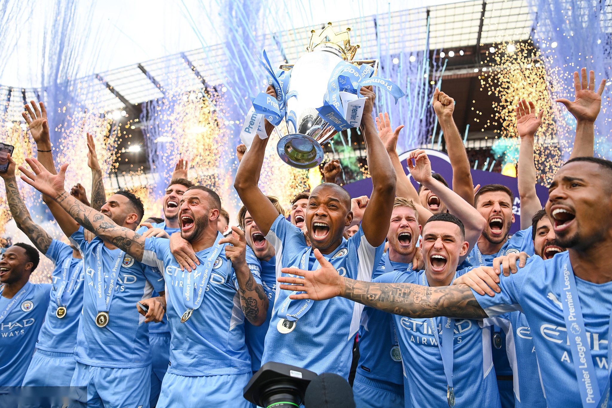 迅速赢得了 迅速赢得了